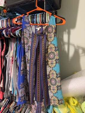 Est. 1846 Women's Sleeveless Printed Blouse Size XL